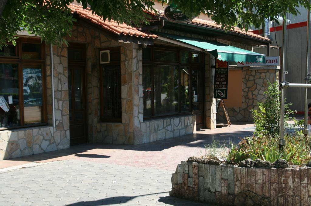 Hotel Nicol Plovdiv Exteriér fotografie
